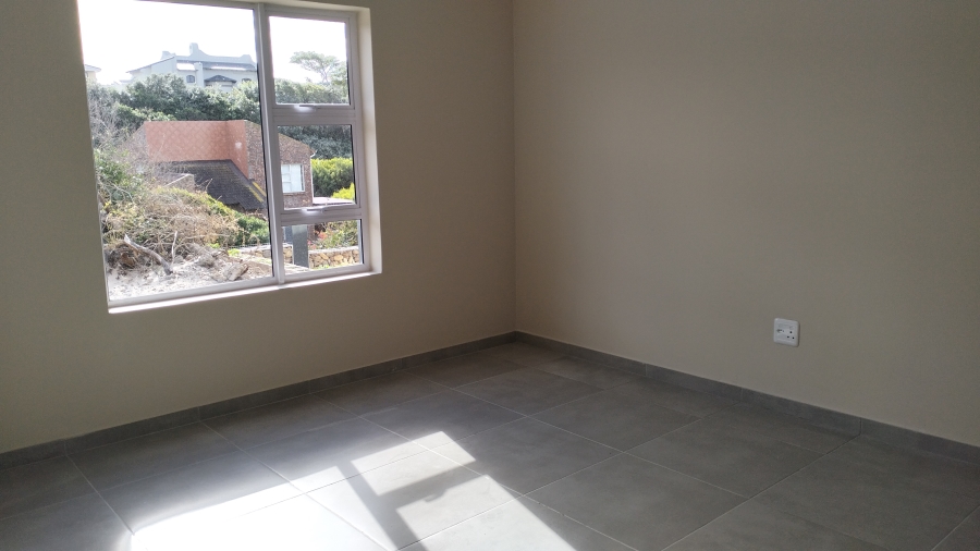 To Let 2 Bedroom Property for Rent in Paradise Beach Eastern Cape